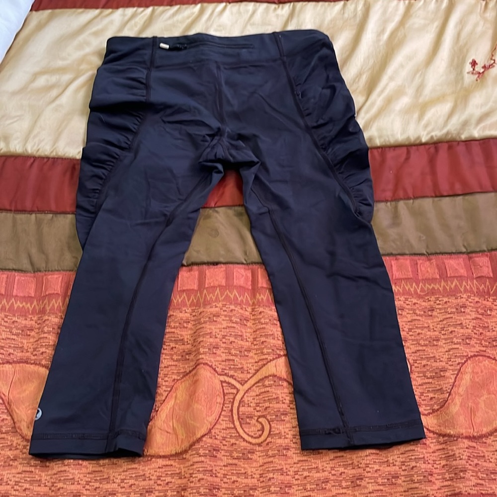 Lululemon tights - Picture 4 of 5